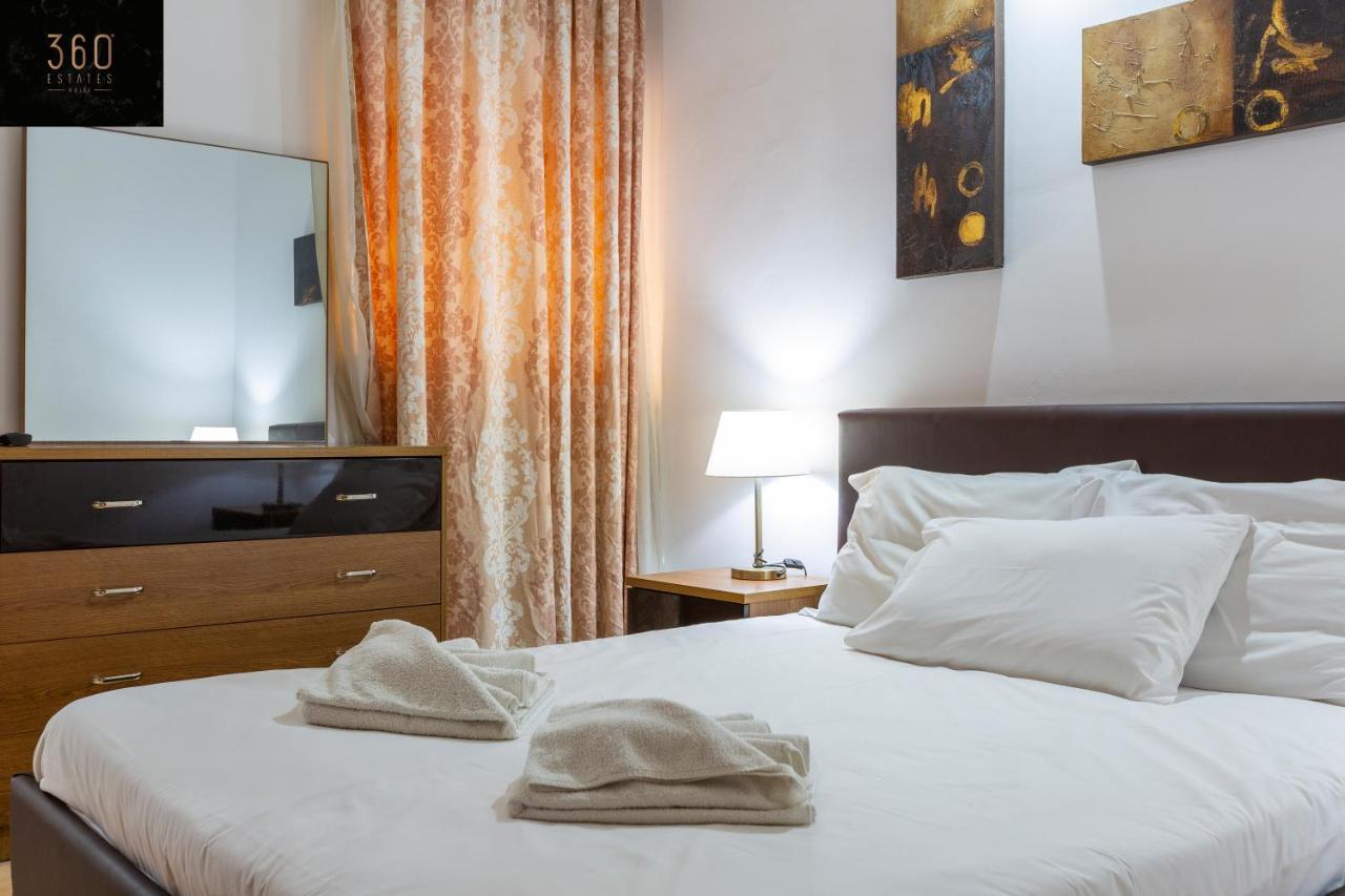 Seafront - Top Location, Top Floor With Wifi & Ac By 360 Estates Валетта Экстерьер фото