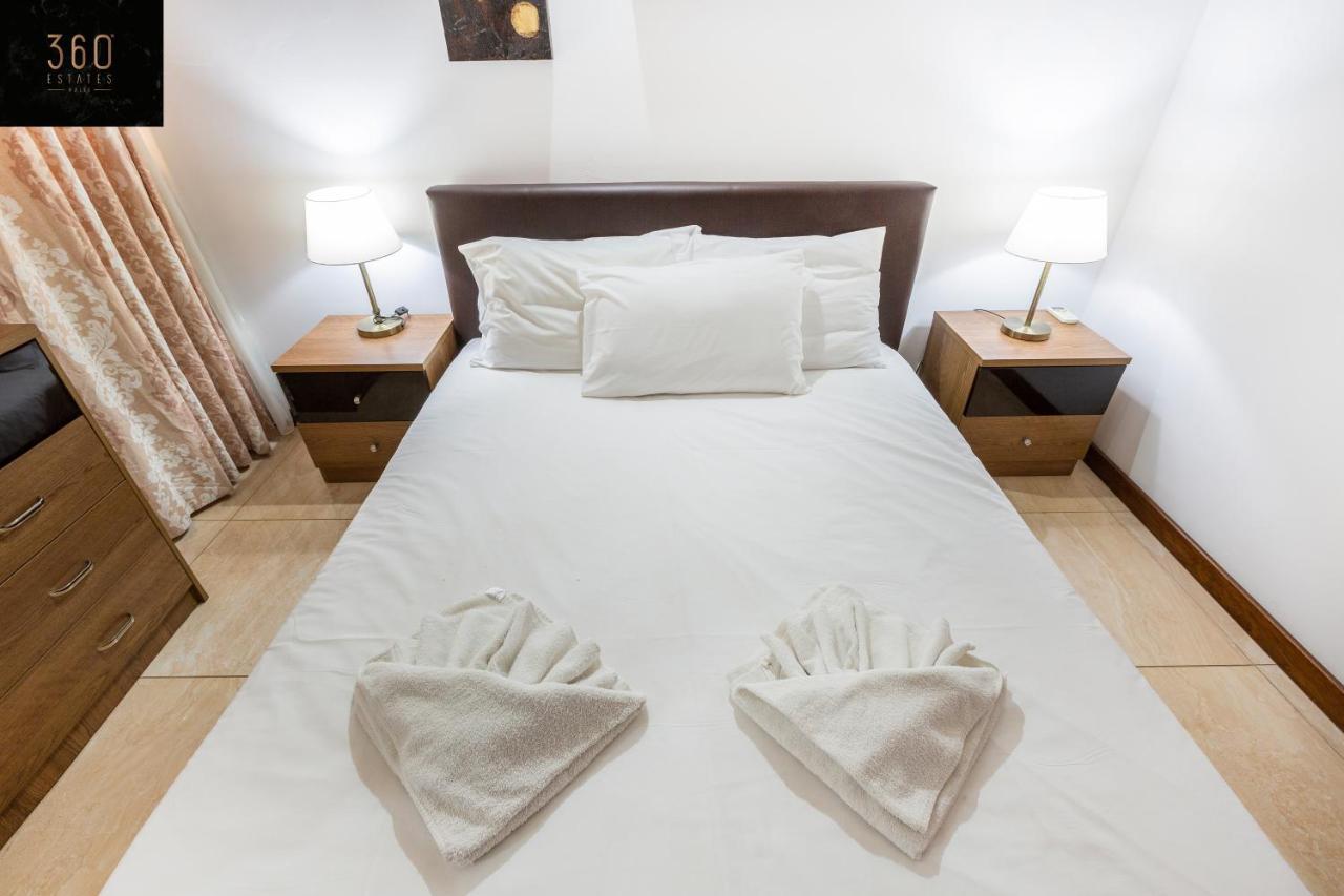 Seafront - Top Location, Top Floor With Wifi & Ac By 360 Estates Валетта Экстерьер фото